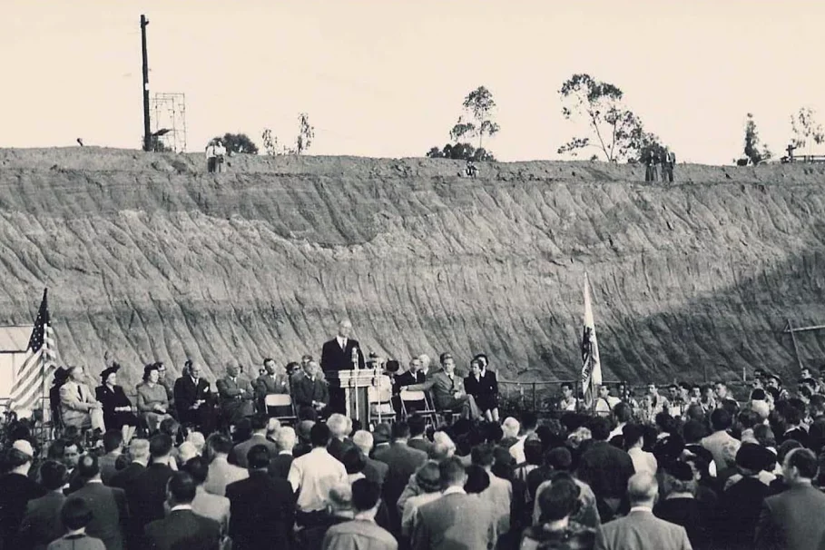 1951