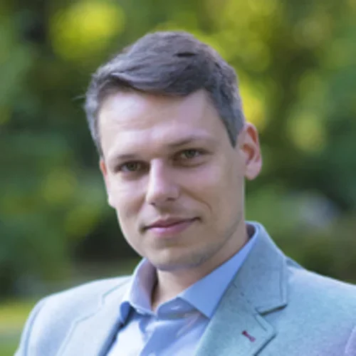 Lachezar Nikolov