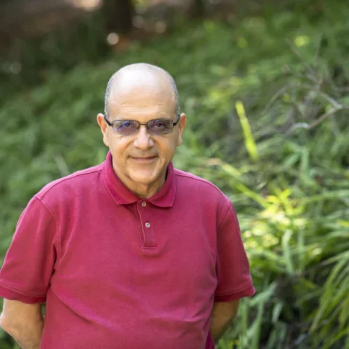 Shimon Weiss