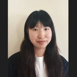 Sophia Kim Headshot